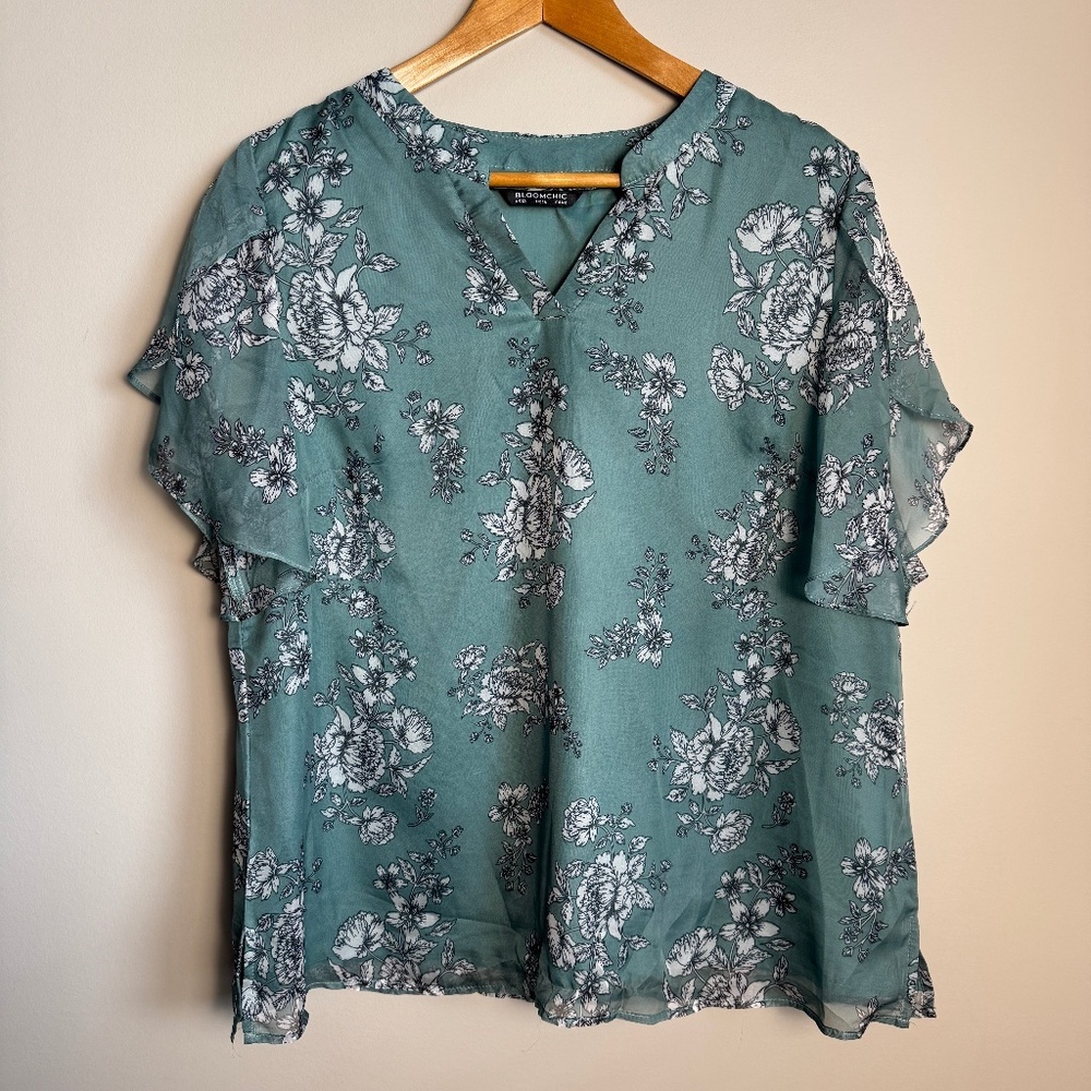 BloomChic Floral Flutter Sleeve Top‎ Elegant Sheer Blouse 12 Fairy Whimsy